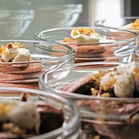 Anemos شقة فندقية 3*