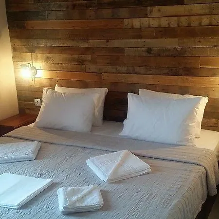 Anemos Lägenhetshotell 3*