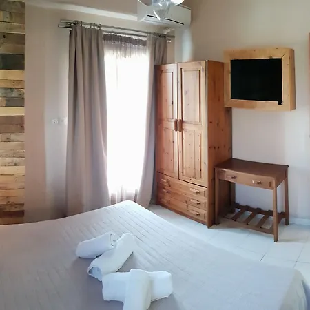 Apart Otel Anemos 2*