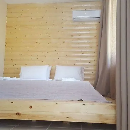 Anemos Lägenhetshotell 3*