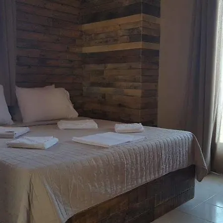 Anemos Lägenhetshotell 3*