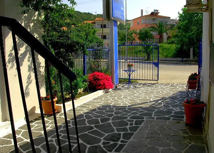 Anemos Apart Otel Polychrono