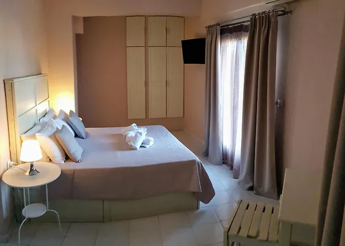 Anemos Apart Otel 3*